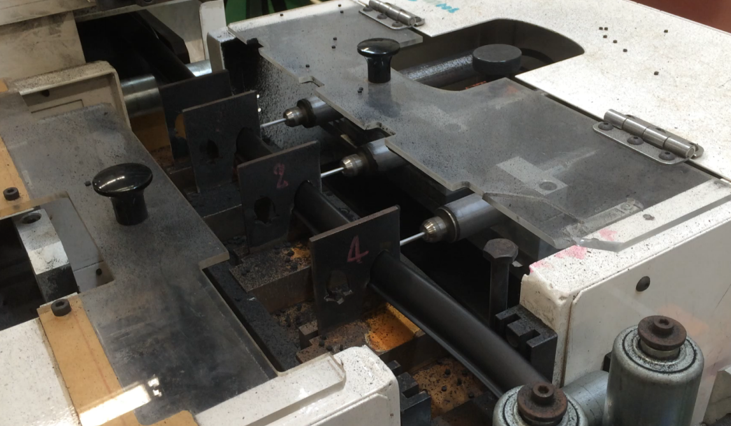 多轴钻孔机汽车密封条钻孔.png 多轴钻孔机汽车密封条钻孔.png