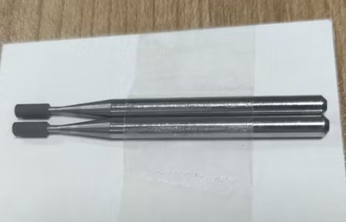 D1000 XO66橡胶磨头.jpg D1000 XO66橡胶磨头.jpg